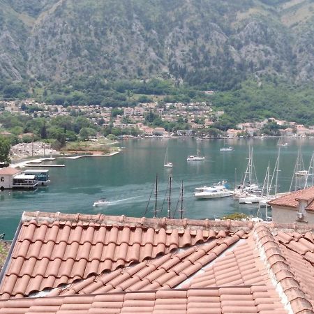 New Renovated Old Town Martiva Apartment Kotor Luaran gambar
