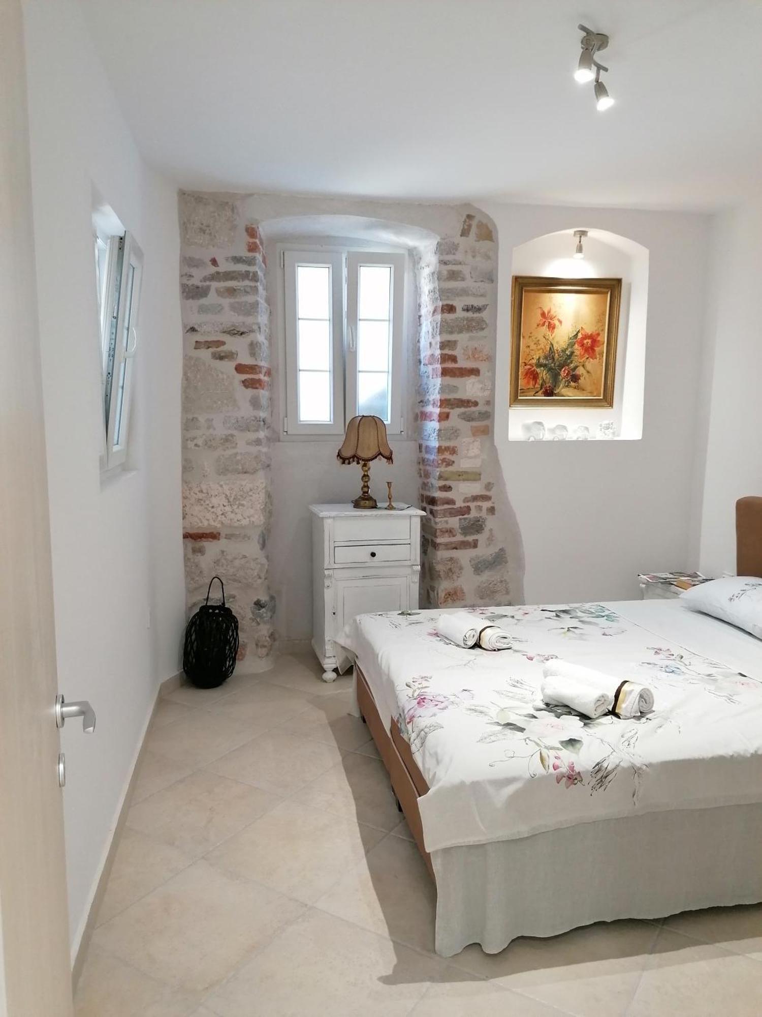 New Renovated Old Town Martiva Apartment Kotor Bilik gambar